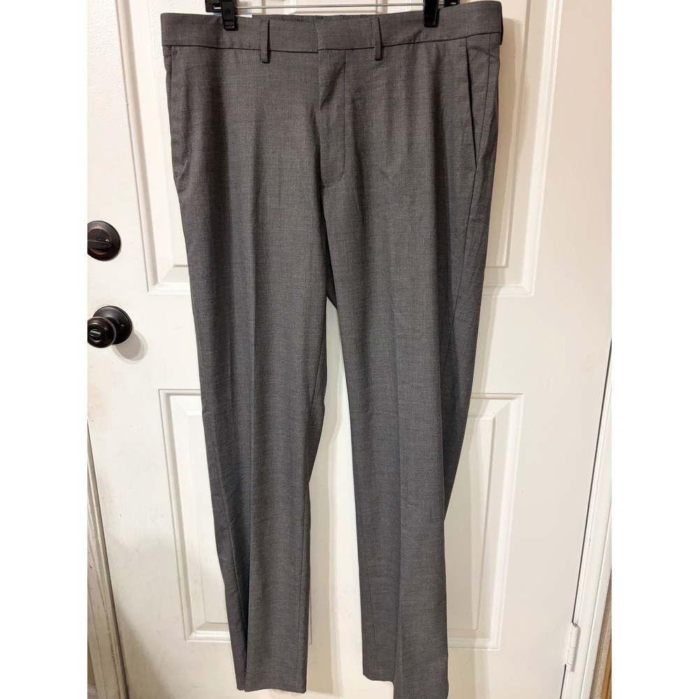 J.M. Haggar | Straight Fit Premium Dress Pants | 36x34 || Medium Grey|